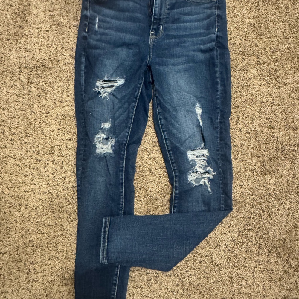 American Eagle Distressed Blue Jeans